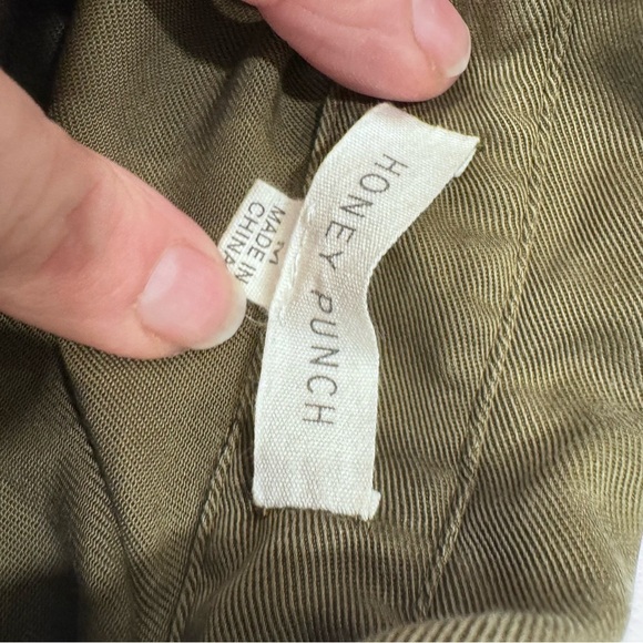 Honey Punch women’s Patch Green military jacket size medium - Picture 4 of 10